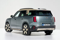 全長4.43mとなった新型「MINIカントリーマン」は、先代モデルよりも13cm大きくなった。