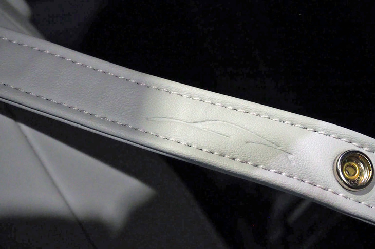 ホンダ・プレリュード(フロントシートベルトのベルトガイド)