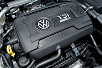 「ゴルフRヴァリアント」に搭載される2リッター直4ターボエンジンは最高出力310ps、最大トルク400Nmを発生する。