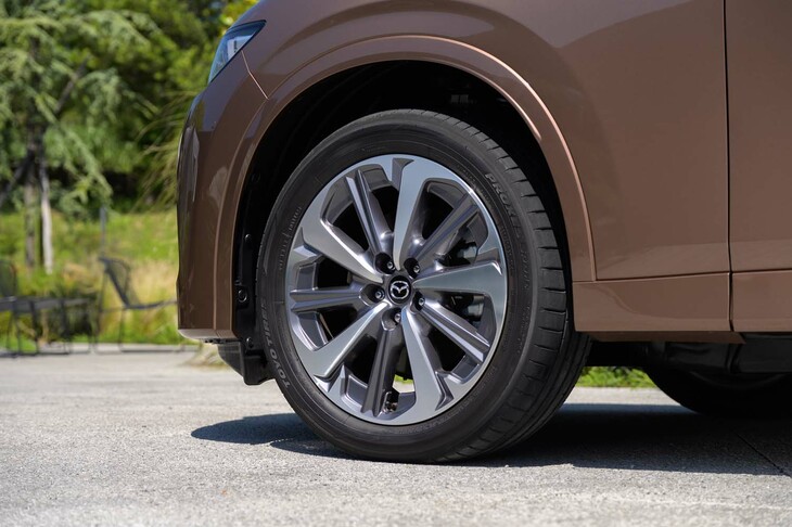 マツダCX-80 XDハイブリッド エクスクルーシブモダン(タイヤ&ホイール)