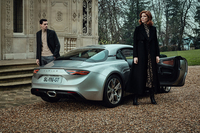 ボディーカラーに新色も 「アルピーヌA110」の限定車登場の画像