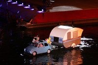 デメオ氏がその存在を自動車界に知らしめたのは、2007年7月の「フィアット500」の華やかな発表会だった。ポー川を舞台にさまざまなシーンが展開された。