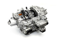 「レジェンド」に搭載されている「スポーツハイブリッドSH-AWD」。写真はフロントアクスルに組み込まれているTMU(ツインモーターユニット)。