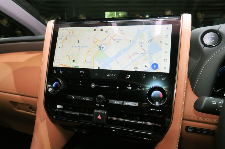 トヨタ・ヴェルファイアZプレミア(センターディスプレイ&エアコンパネル)