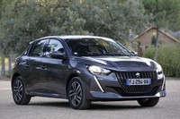 プジョー208アリュール