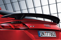 「アウディTT」にスポーティーな装いの限定モデル「Sライン コンペティション」登場の画像