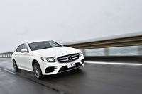 電気モーターのみで走行する「E-MODE」での走行可能距離は20.1km(メーカー値)。構造上、最高130km/hでの走行が可能。