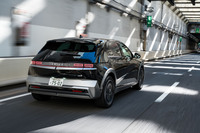 駆動用モーターの最高出力はフロントが100PS、リアが224PSにアップし、それに応じてシステム最高出力もアップしている。