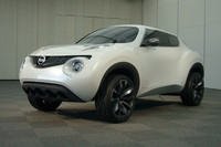 「日産カザーナ」