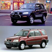 自動車の多様化に伴い、RVのなかでもより都会的なモデルが伸長。「アウトバック」の中途半端感は薄れていき、むしろ個性が際立つようになっていった。写真は1994年登場の初代「トヨタRAV4」(上)と、1995年登場の初代「ホンダCR-V」(下)。