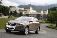 ボルボXC60 T6 SE AWD(4WD/6AT)【試乗速報】