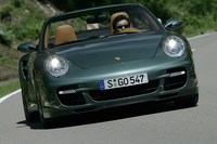 ポルシェ911ターボカブリオレ(4WD/5AT)【海外試乗記】