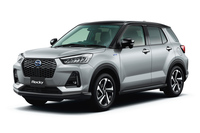 ボディーカラーには新たに「スムースグレーマイカメタリック」が設定された。