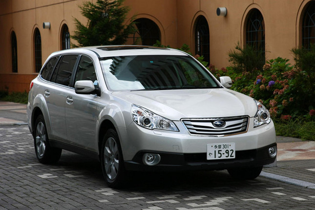 【スペック】全長×全幅×全高=4775×1820×1605mm/ホイールベース=2745mm/車重=1580kg/駆動方式=4WD/3.6リッター水平対向6DOHC24バルブ(260ps/6000rpm、34.2kgm/4400rpm)/価格=346万5000円(テスト車=392万1750円)