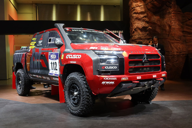 三菱トライトン(アジアクロスカントリーラリー2025優勝車)