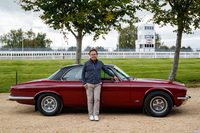 1978年式「XJC12」と筆者。