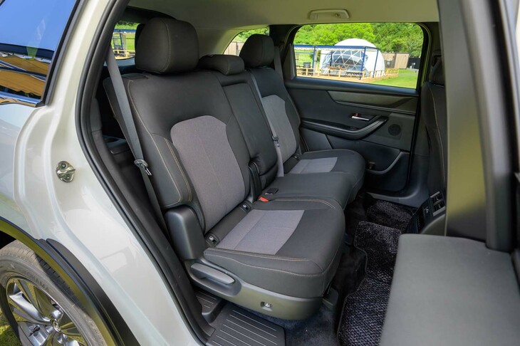 マツダCX-80 XD Sパッケージ(2列目シート)