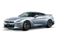 2025モデルイヤーでの生産終了が正式に発表された「日産GT-R」。最上級グレードの「NISMOスペシャルエディション」は3000万円を超えた。