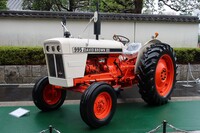 会場では、一見場違いなトラクターも展示されていた。かつてアストンマーティンのオーナーだったデイヴィッド・ブラウン氏は、トラクターの製造も手がけていたのだ。