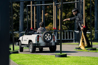 会場には、前述の「ミニボルダリング」をはじめ、ファミリー、主にキッズ向けのさまざまなアクティビティーが用意された。写真はリアルな電動ミニカーをドライブできる「DEFENDARミニカーライド」。