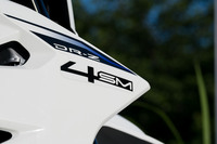 姉妹車ともども、2025年10月に発表・発売された「DR-Z4SM」。日本では久々となる、スズキの本格モタードだ。