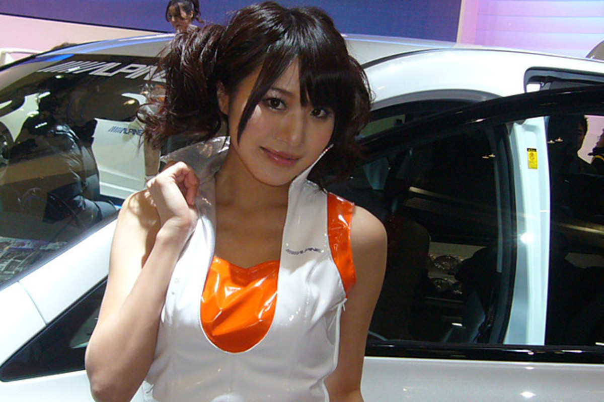 9-11☆ビタミンイエロー*受付嬢＆コンパニオン系*スカートスーツ/9号☆ 2018.03.08 CP+2018レポート（その９）ワタシが注目したコンパニオン