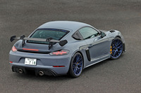 ニュルブルクリンクの北コースを7分9秒300で周回するという「718ケイマンGT4 RS」。その実力は、やはりサーキットでないと確かめることはできなそうだ。