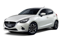 「マツダ2 15MB」は、マツダ2のなかでもジムカーナやダートトライアルへの参加などを想定した、特殊な仕様だ。4-2-1排気システムを採用した1.5リッターガソリンエンジンや、6段MT、大径ブレーキを装備しており、競技参加者以外に、マニア筋も食指を動かしているとか。