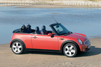 「MINI」、後退2段の8段ギアボックスを採用!?