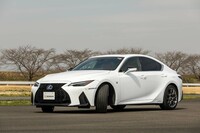 1999年に初代が登場した「ミシュラン・パイロットスポーツ」。以来、進化とジャンルの細分化が進み、最新の「パイロットスポーツ5」は走りを楽しむスタンダードモデルという位置づけになる。