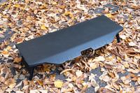 デッキボードはテーブルとしても使用可能。「ウェイク」のものは4本の脚をそれぞれ展開・格納する必要があったが、「タント ファンクロス」では、右側の脚、左側の脚と、2度の操作でそれが可能となった。