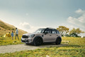 「MINIクロスオーバー」の限定車が登場　テーマは英国スコットランドのハイランド地方