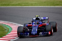 2018年にレッドブルのジュニアチームだったトロロッソ(現アルファタウリ)とのパートナーシップ締結。マクラーレン時代の反省を生かし、チーム側との信頼関係を構築しながら、パワーユニットの信頼性や耐久性向上を確認。この年はランキングは9位に終わったものの、翌年のレッドブル・ホンダ誕生の足がかりとなる充実の一年を過ごした。(Photo=Getty Images / Red Bull Content Pool)