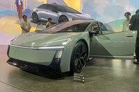 これがおすすめ! トヨタ・カローラ コンセプト:次期型「カローラ」はスポーツカーになる!?【ジャパンモビリティショー2025】の画像