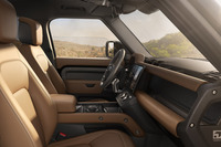 「ディフェンダー・トロフィーエディション2027」のインテリア。