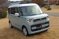 家族や仲間とワクワク楽しく使えるモデルを目指したという新型「スズキ・スペーシア」。