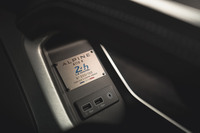 ルマン24時間レース100周年を記念した限定車「アルピーヌA110 Rルマン」発売の画像