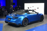アルピーヌの新型ピュアスポーツ「A110 R」がデビューの画像