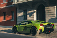 ほった「……まぁ、いうても『テメラリオ』も、外光で見る後ろ姿はけっこうエグいんですけどね」 
	清水「あらホントだ」 
	ちなみに文中の『蘇る金狼』とは1979年公開の映画。松田優作演じる主人公が赤い「ランボルギーニ・カウンタック」に乗って高笑いするシーンが印象的だった。