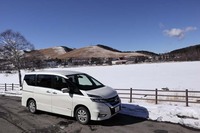 一般道でのテストドライブの途中で白樺湖(しらかばこ)に寄り道。