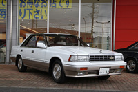 1987年「ローレル ハードトップVターボメダリスト」。歴代で唯一V6ターボユニットを積んだ5代目(C32)の後期型。前期型は顔つきがもっと角張っていた。