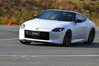 試乗車にはストリート向けのブレーキパッドも装着されていた。微細なGから高Gまで、幅広い領域での正確かつリニアな操作性を追求したものだ。