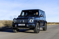 姿はほとんど変わらなかったが、先代モデルから引き継いだ部品はドアハンドルとモール、ウオッシャーのノズル、スペアタイヤのカバーだけとされている。