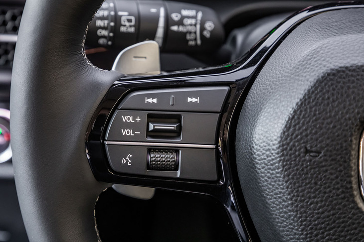 ホンダZR-V e:HEV Z(ステアリングホイールスイッチ)