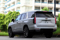 キャデラックの擁するフルサイズSUV「エスカレード」。内外装や装備に手が加わった2025年モデルは、2025年5月に日本に導入された。