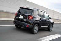 満タン・満充電からスタートした今回は330km余りを走行。満タン法の燃費は13.2km/リッターだった(追加充電なし)。ドライブコンピューターによるとそのうち86kmがモーター駆動だったという。