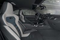「BMW M2コンペティション」にグラフィティーアーティストとコラボした限定車の画像