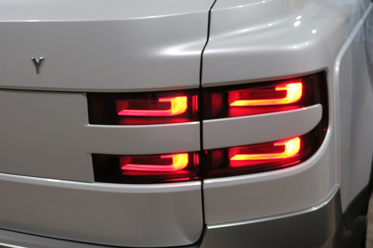 トヨタ・センチュリー(テールランプ)