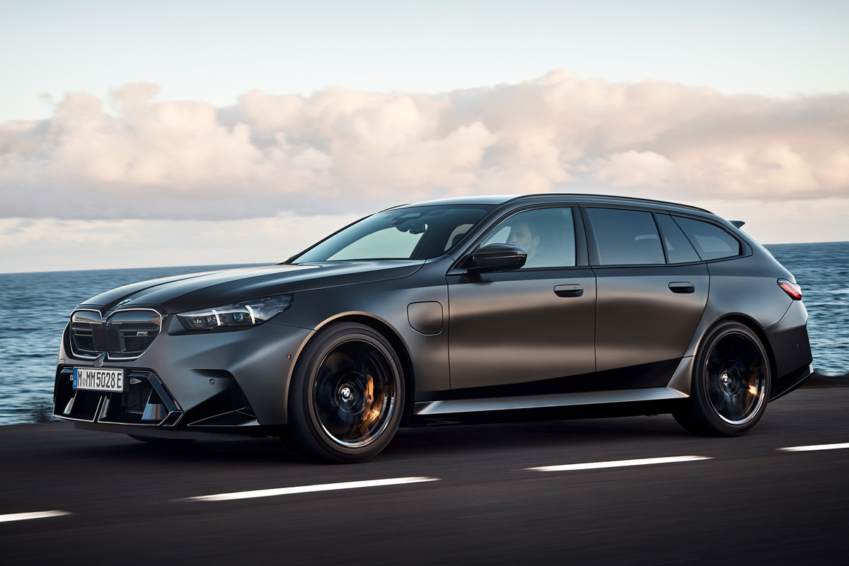 BMWが「M5ツーリング」を日本導入 システム最高出力727PSの高性能