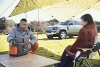 「キャンプなのだから、煮炊きに家電は使わない!」という人でも、「あったらいいな……」と願うのが電気毛布。特に女性にはよろこばれるはず。